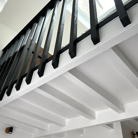 Apartmanhotel Beatrice Et Emmanuel Meuble Eiffel
