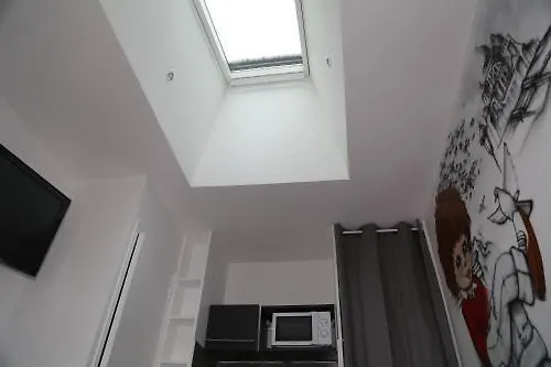 Beatrice Et Emmanuel Meuble Eiffel Παρίσι