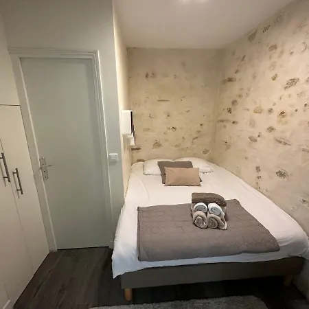 Beatrice Et Emmanuel Meuble Eiffel