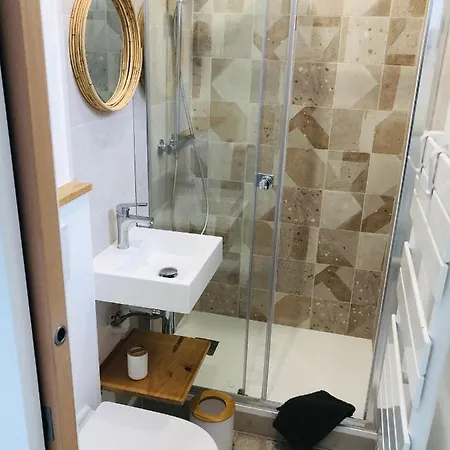 بياتريس إيه إيمانويل موبل إيفل * باريس