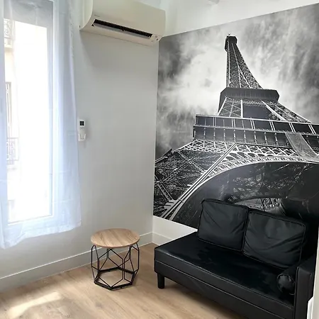 Beatrice Et Emmanuel Meuble Eiffel