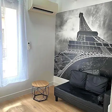Beatrice Et Emmanuel Meuble Eiffel 4* Parijs