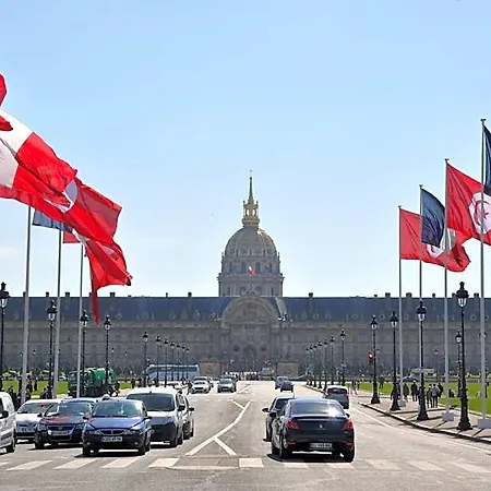 Aparthotel Beatrice Et Emmanuel Meuble Eiffel 4*