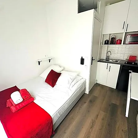 Aparthotel Beatrice Et Emmanuel Meuble Eiffel 4*