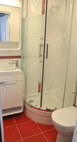 Aparthotel Beatrice Et Emmanuel Meuble Eiffel